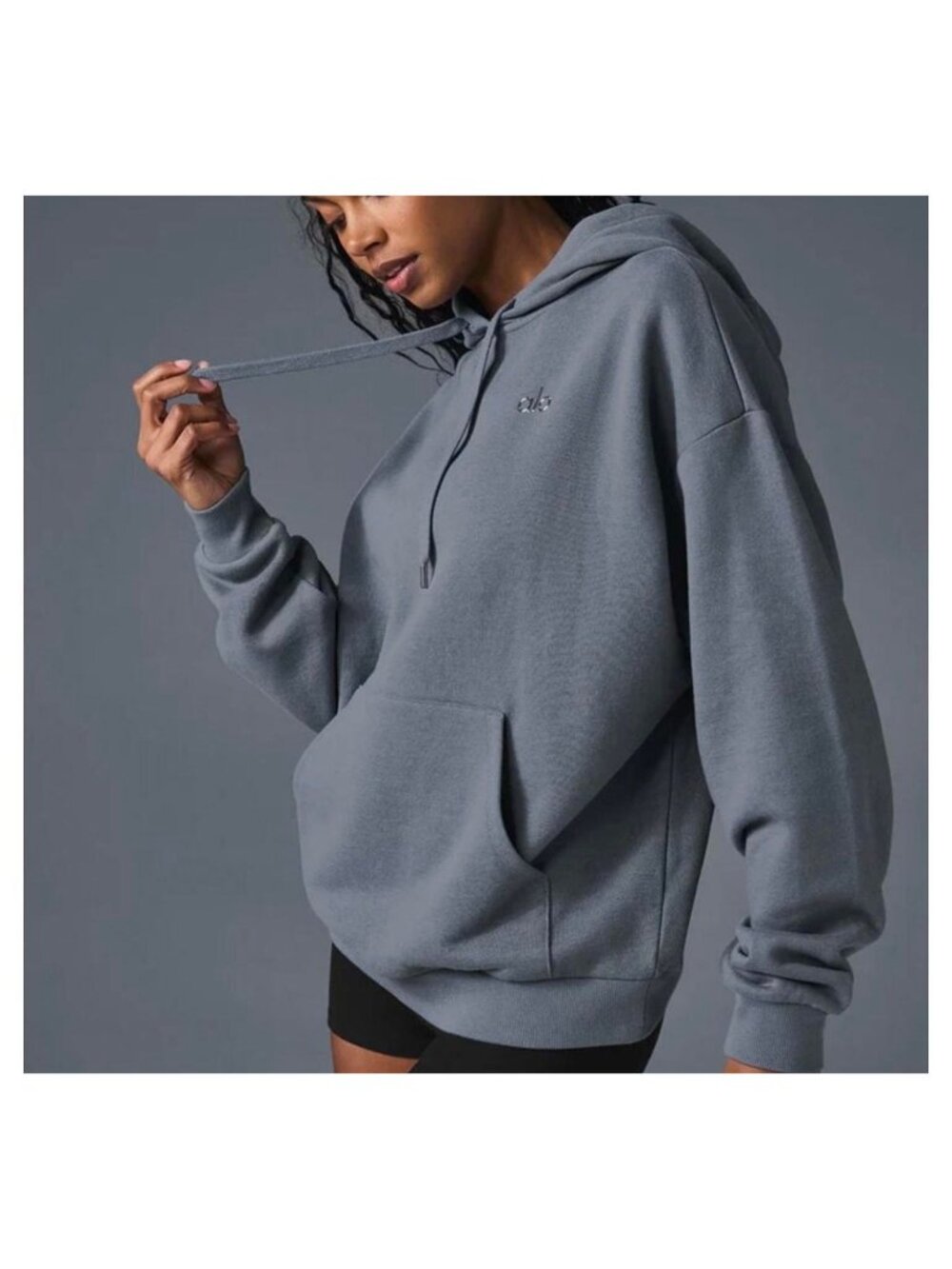 Alo Accolade Hoodie - 23in PTP